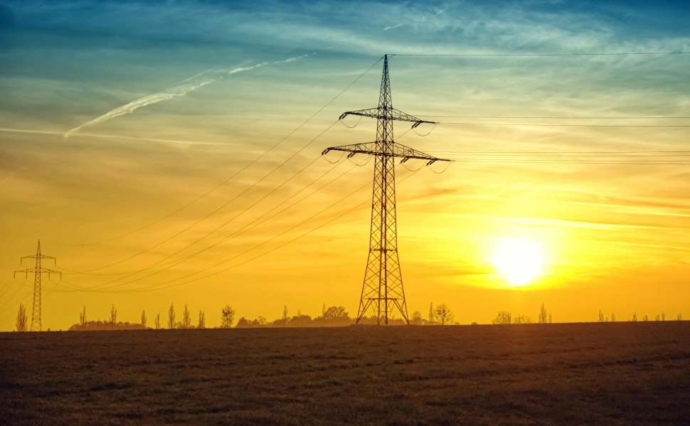 ¿Por qué en verano sube el precio de la luz? ¿Por qué en verano sube el precio de la luz?